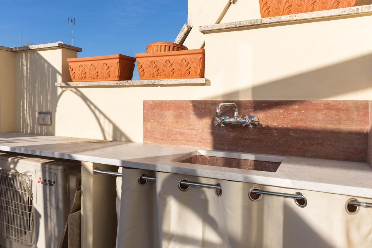 Colosseo Brightful Apartment With Rooftop Rom Eksteriør billede